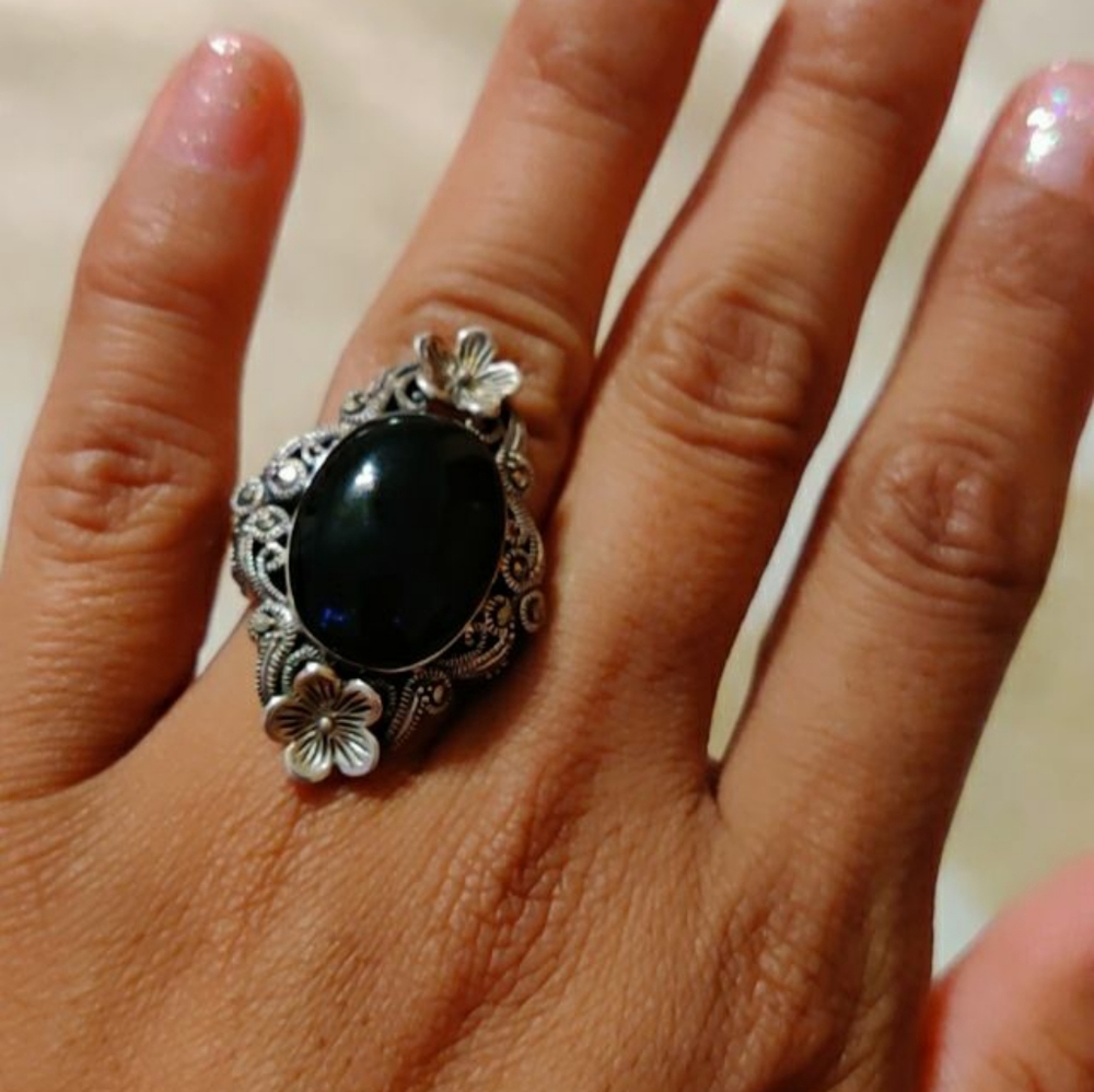 ❤️ Women's Beautiful Silver Ring.